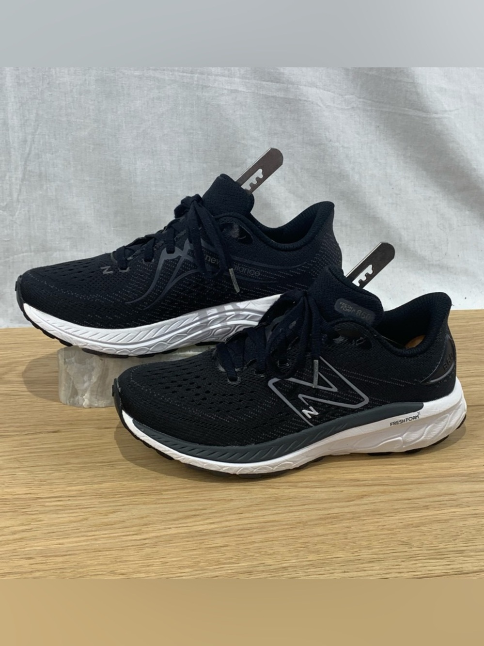 New Balance Fresh Foam X 860v13 Youth Size 5 Black Running Shoes